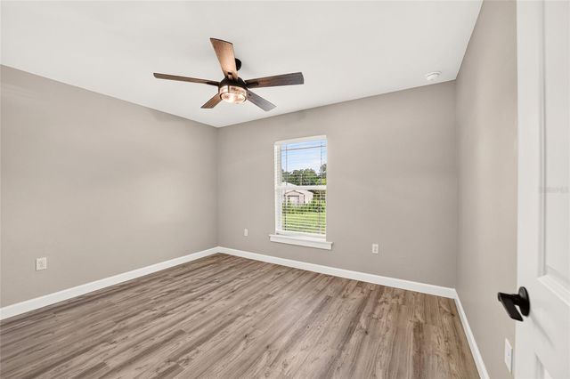 524 NW 1ST AVENUE, Williston, FL 32696