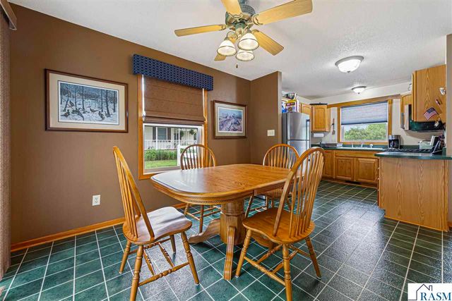 308 Meadow Woods Drive, Mankato, MN 56001