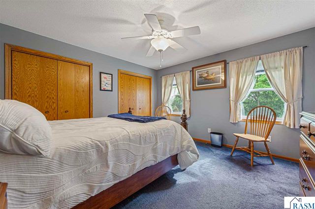 308 Meadow Woods Drive, Mankato, MN 56001