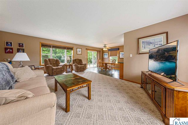 308 Meadow Woods Drive, Mankato, MN 56001