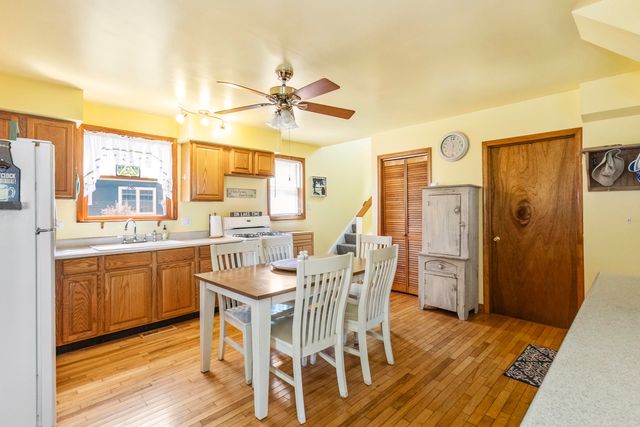 62560 Gilmore Avenue, Keeler Twp, MI 49047