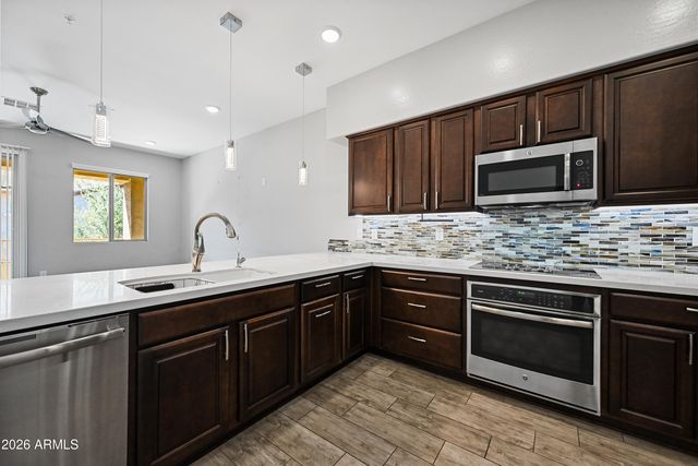 250 W Queen Creek Road Apt 221, Chandler, AZ 85248