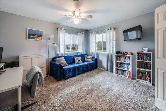 913 Ross Trail, Arlington, TX 76012