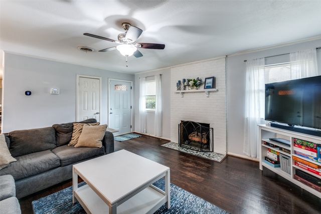 913 Ross Trail, Arlington, TX 76012