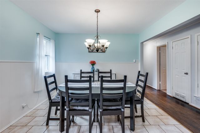 913 Ross Trail, Arlington, TX 76012