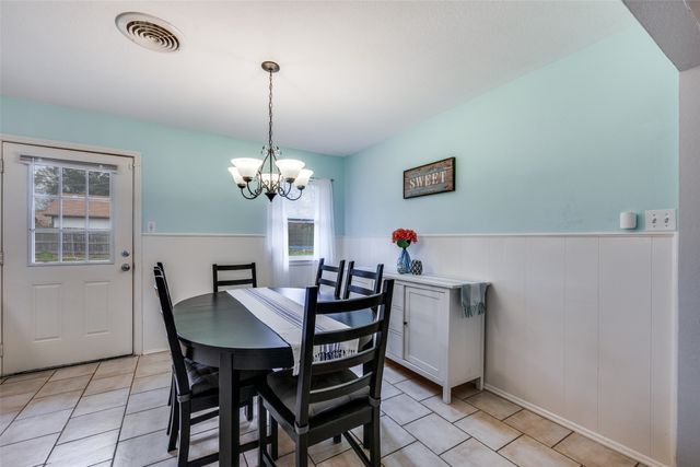 913 Ross Trail, Arlington, TX 76012