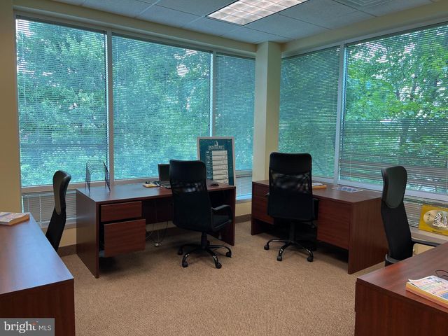 17B FIRSTFIELD RD #202, Gaithersburg, MD 20878