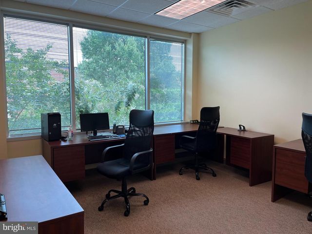 17B FIRSTFIELD RD #202, Gaithersburg, MD 20878