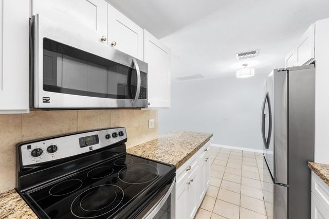 2105 Wellington Road, West Palm Beach, FL 33409