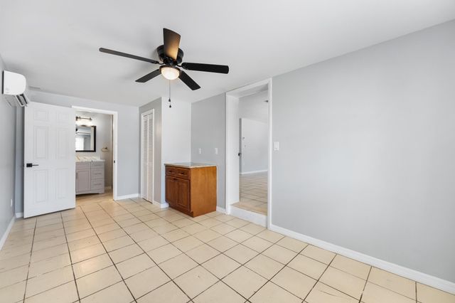 2105 Wellington Road, West Palm Beach, FL 33409