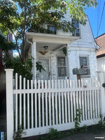 149 Lake Avenue, Clifton, NJ 07011