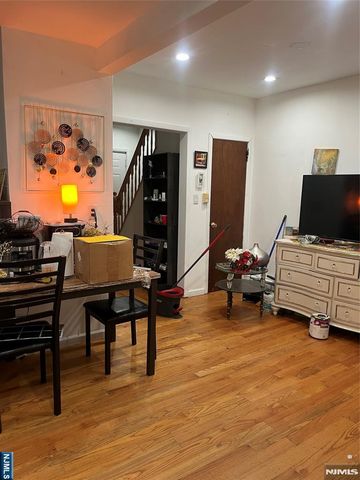 149 Lake Avenue, Clifton, NJ 07011