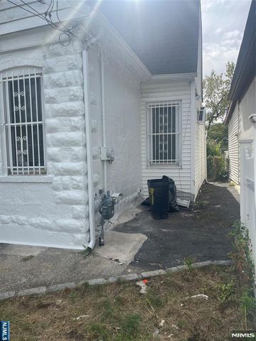 149 Lake Avenue, Clifton, NJ 07011