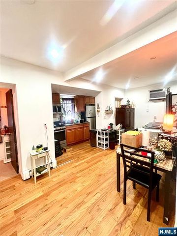 149 Lake Avenue, Clifton, NJ 07011
