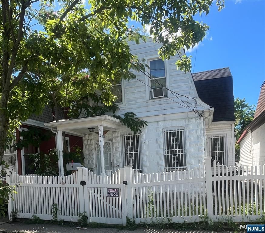 149 Lake Avenue, Clifton, NJ 07011