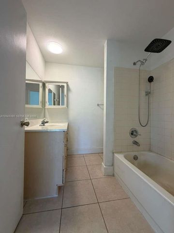 2550 SW 18th Ter 2201, Fort Lauderdale, FL 33315
