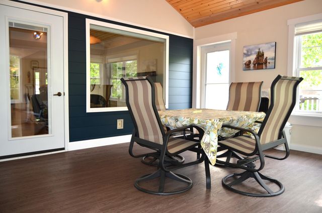 200 Micahs Xing, Reeds Spring, MO 65737