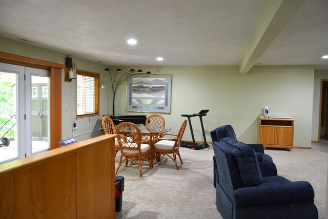 200 Micahs Xing, Reeds Spring, MO 65737