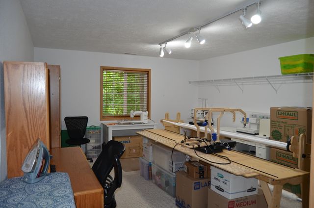 200 Micahs Xing, Reeds Spring, MO 65737