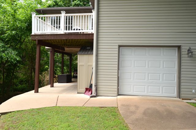 200 Micahs Xing, Reeds Spring, MO 65737