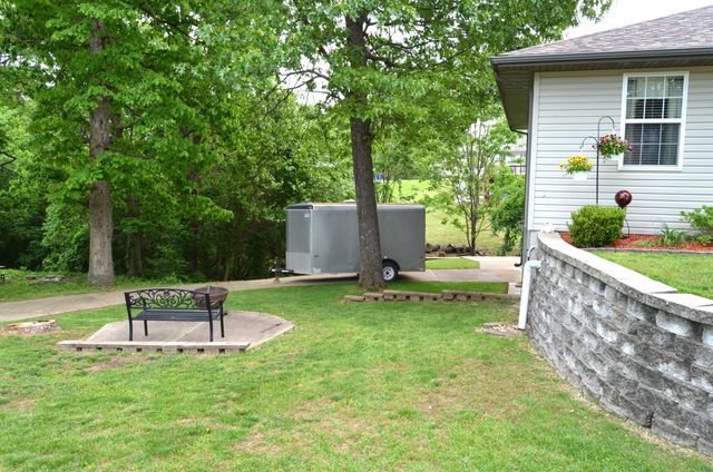 200 Micahs Xing, Reeds Spring, MO 65737