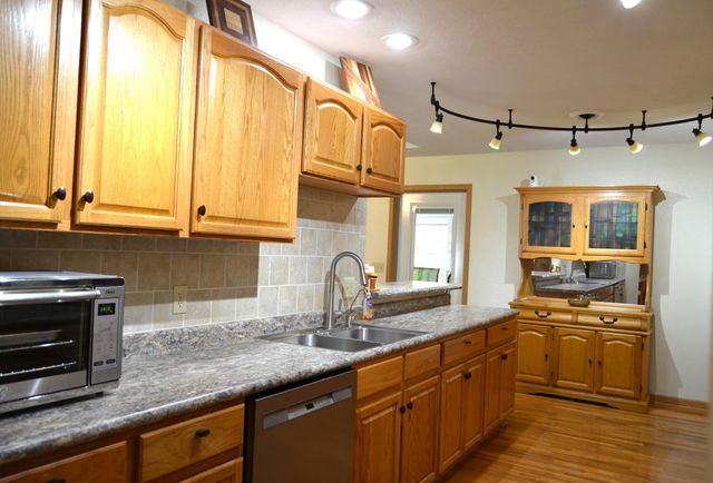 200 Micahs Xing, Reeds Spring, MO 65737