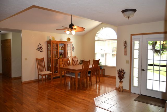 200 Micahs Xing, Reeds Spring, MO 65737