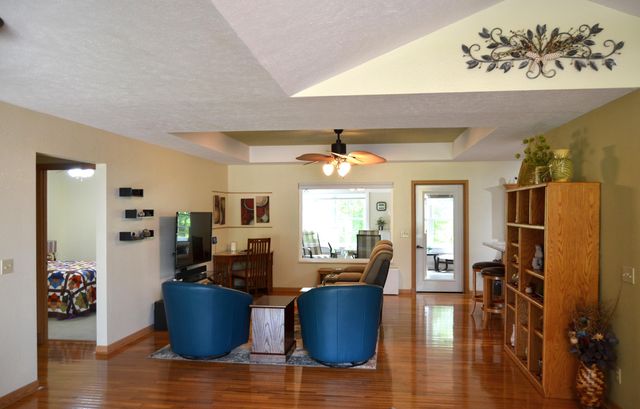 200 Micahs Xing, Reeds Spring, MO 65737