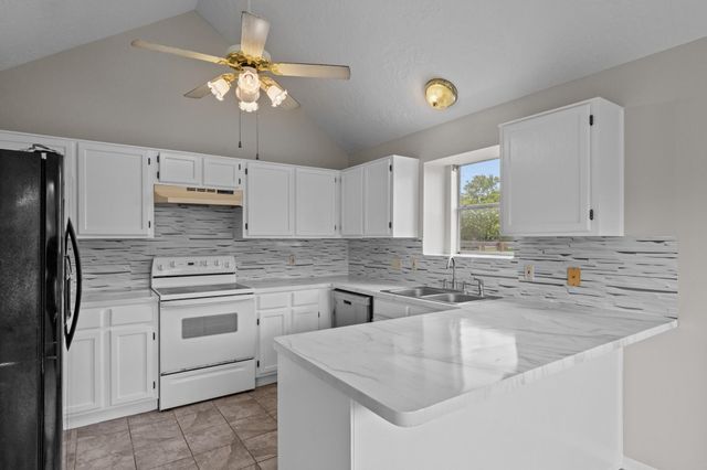 3855 County Road 960, Alvin, TX 77511