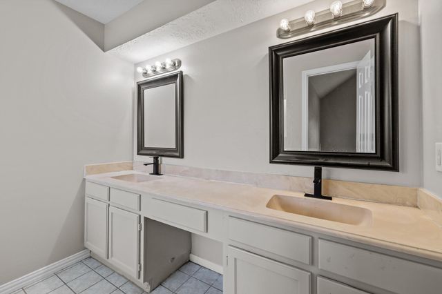3855 County Road 960, Alvin, TX 77511