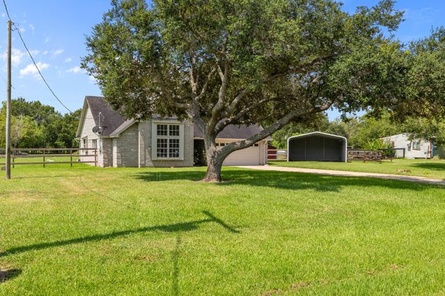 3855 County Road 960, Alvin, TX 77511
