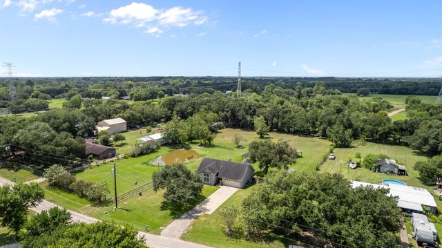 3855 County Road 960, Alvin, TX 77511