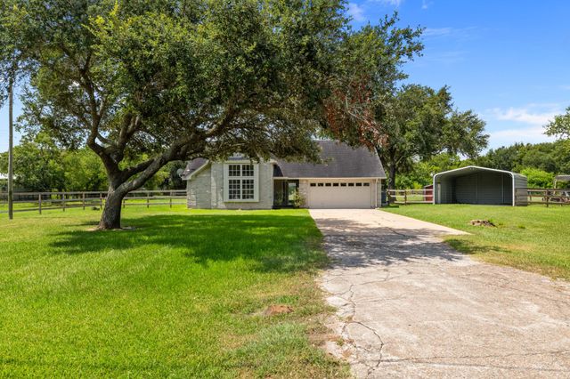 3855 County Road 960, Alvin, TX 77511