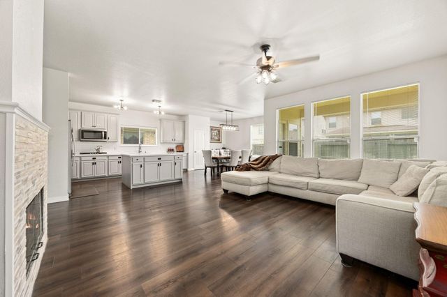 3210 Legends Creek Drive, Spring, TX 77386