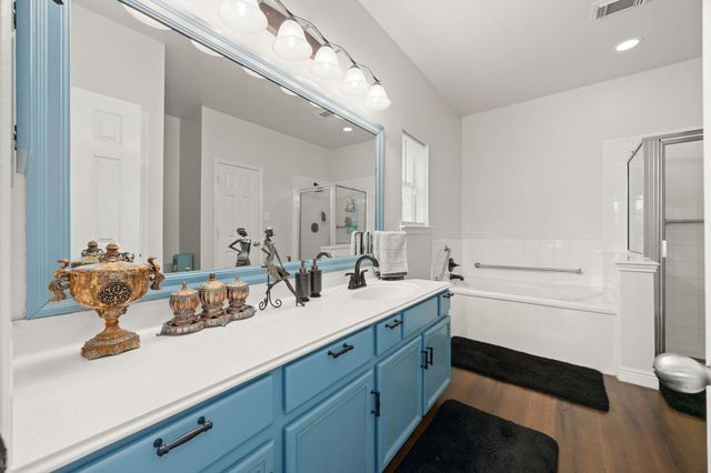 3210 Legends Creek Drive, Spring, TX 77386
