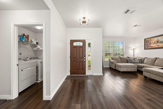 3210 Legends Creek Drive, Spring, TX 77386