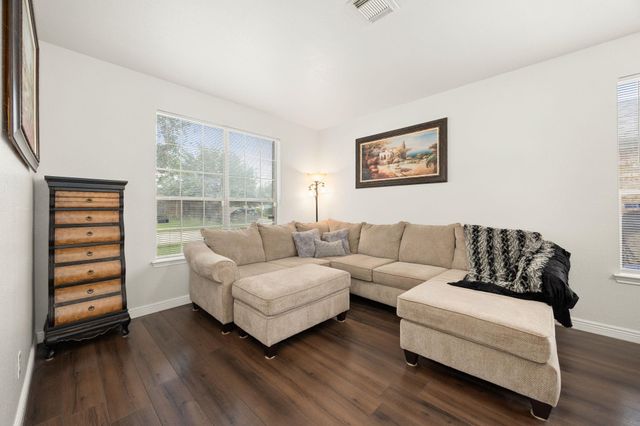 3210 Legends Creek Drive, Spring, TX 77386