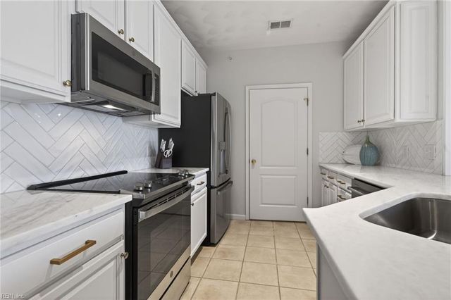 104 Old Course LOOP, Cape Charles, VA 23310