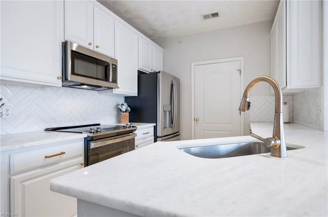 104 Old Course LOOP, Cape Charles, VA 23310