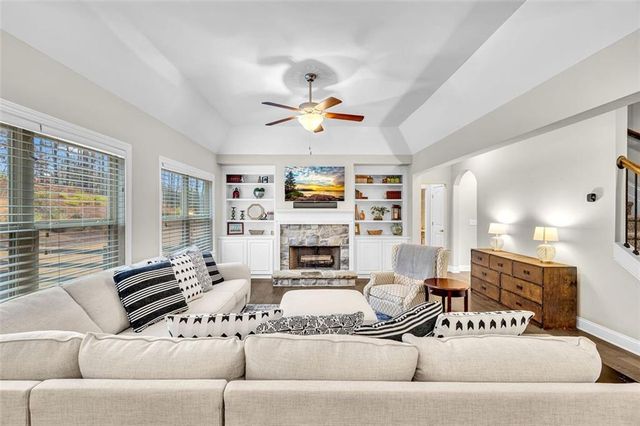 64 RED HAWK Way, Dallas, GA 30132