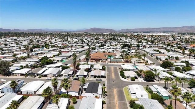 900 Santa Clara, Hemet, CA 92543