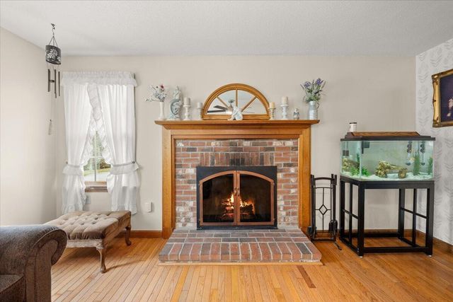 34 Windsor Way, Mashpee, MA 02649