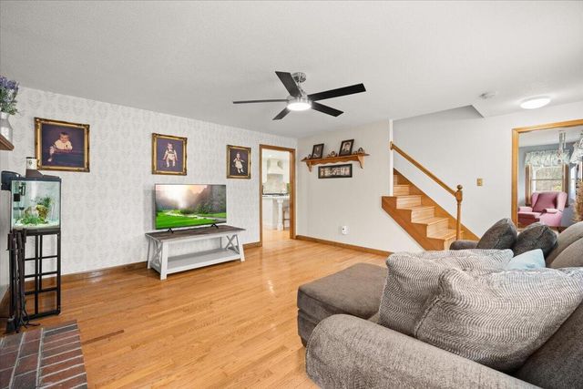 34 Windsor Way, Mashpee, MA 02649