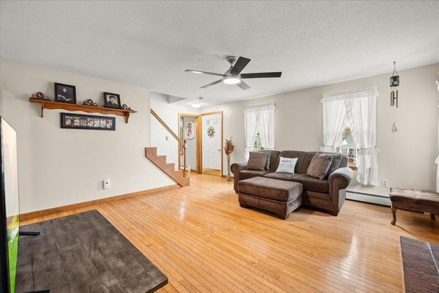 34 Windsor Way, Mashpee, MA 02649