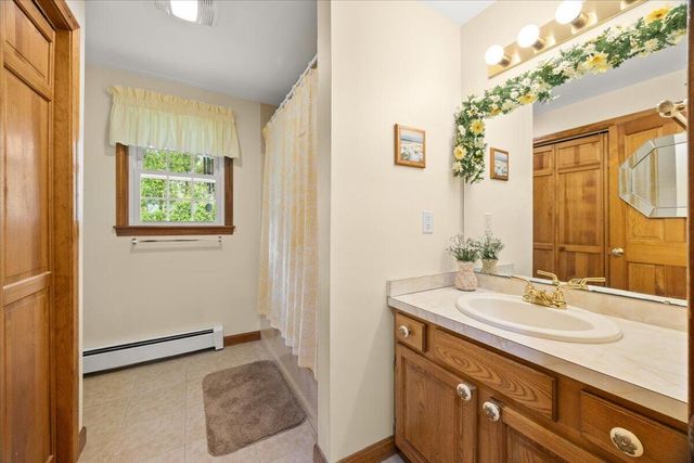 34 Windsor Way, Mashpee, MA 02649