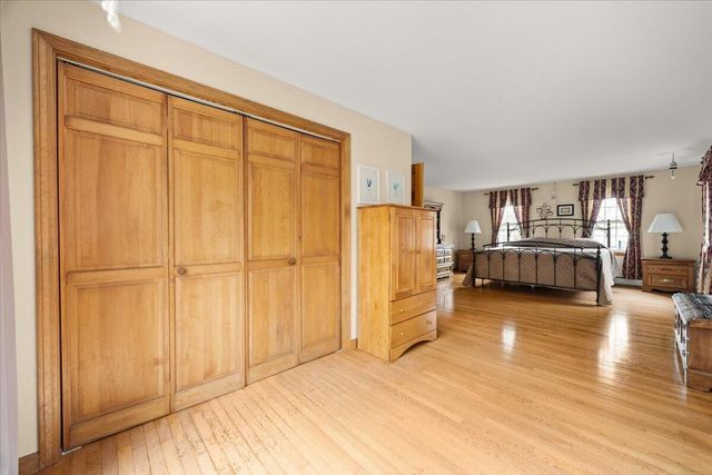 34 Windsor Way, Mashpee, MA 02649