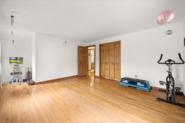 34 Windsor Way, Mashpee, MA 02649