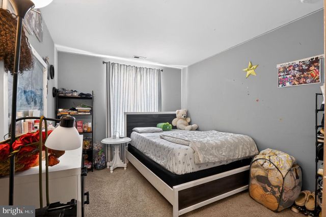 3 EISENHOWER DR, Bridgeton, NJ 08302