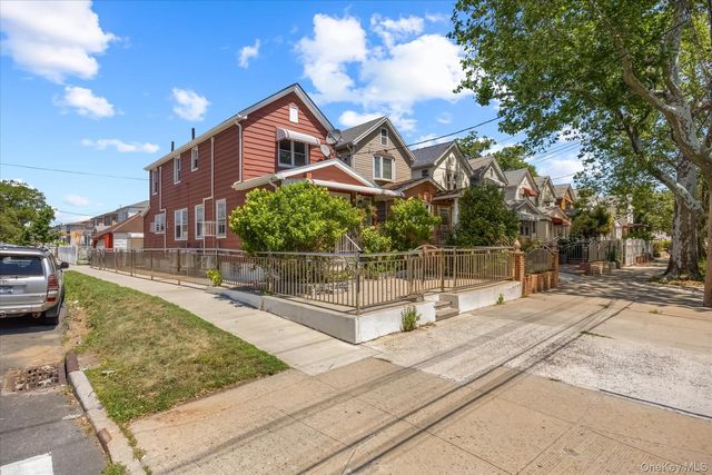 12401 111th Avenue, South Ozone Park, NY 11420