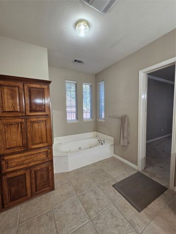 1670 Oak Ridge Drive, Corinth, TX 76210